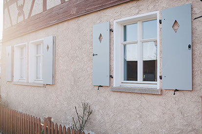 Fensterläden in Franken, Konstruktiver Holzschutz, Sanierung älterer Fenster